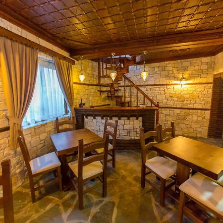 Heraklis Hotel Берат Екстер'єр фото
