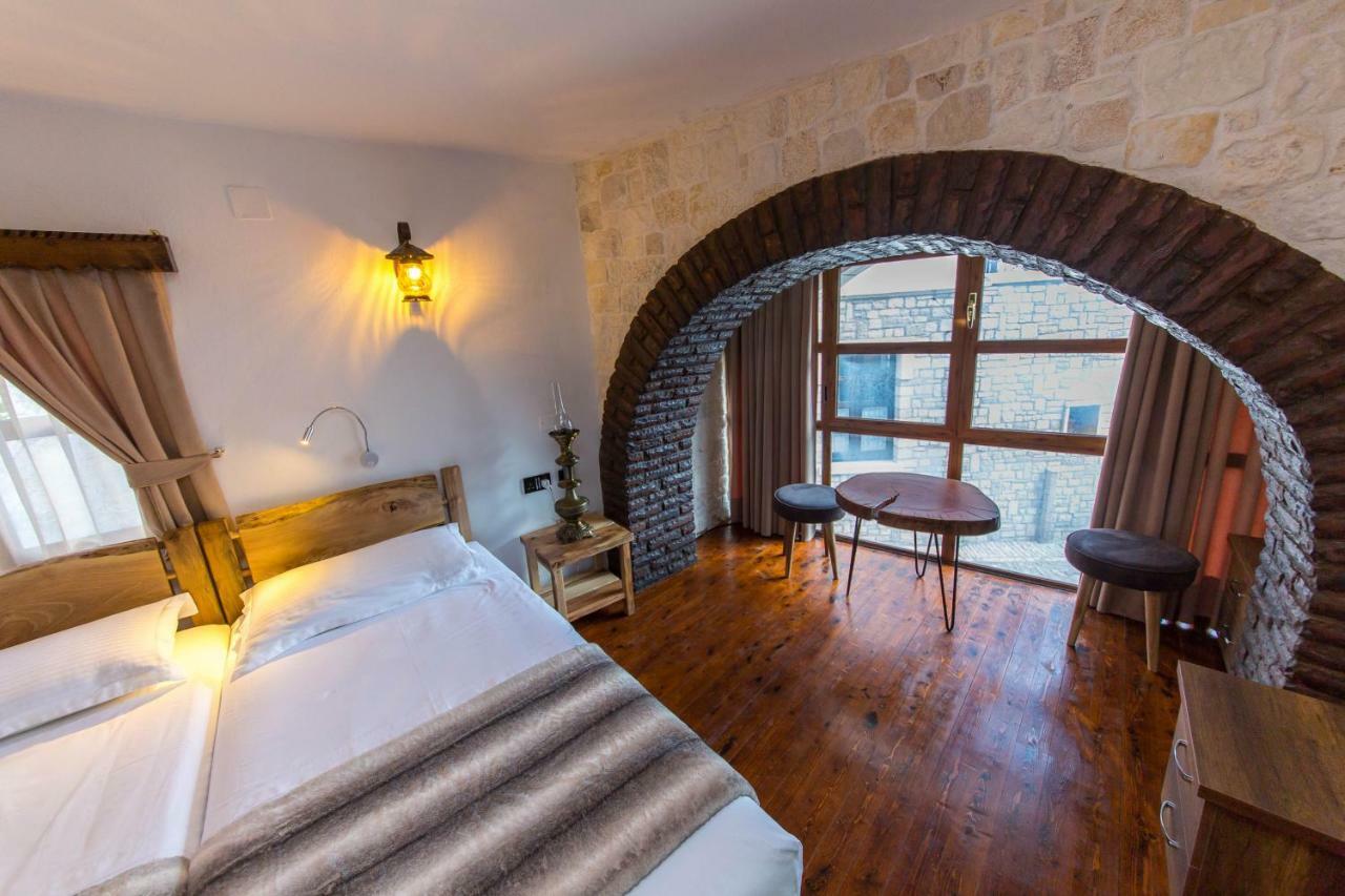 Heraklis Hotel Берат Екстер'єр фото