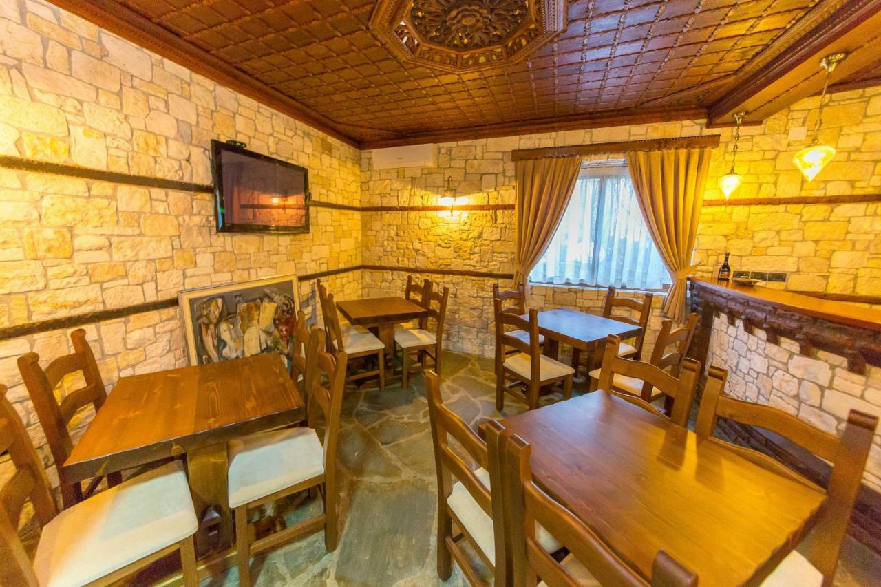 Heraklis Hotel Берат Екстер'єр фото