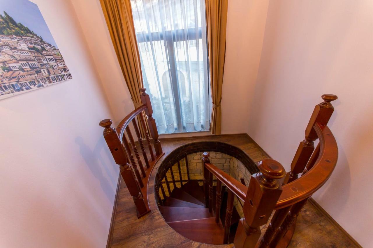 Heraklis Hotel Берат Екстер'єр фото