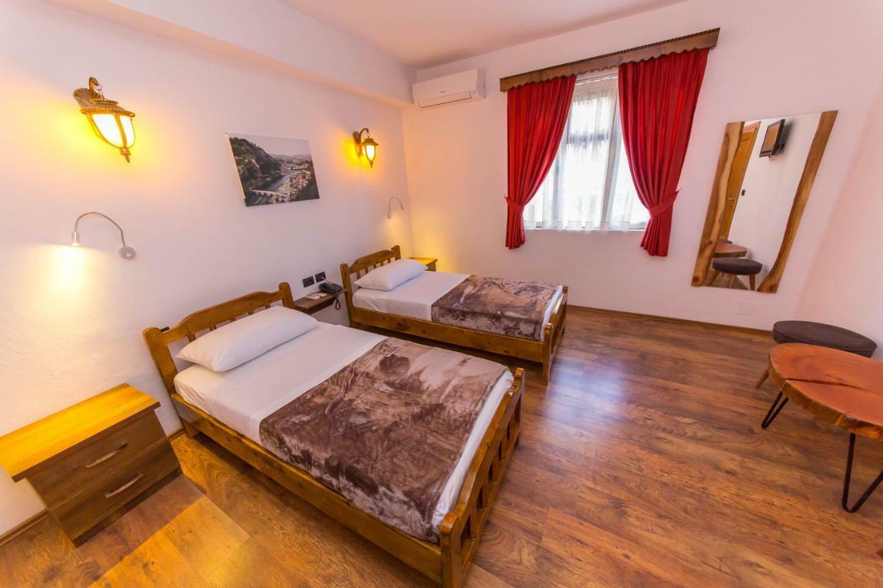 Heraklis Hotel Берат Екстер'єр фото